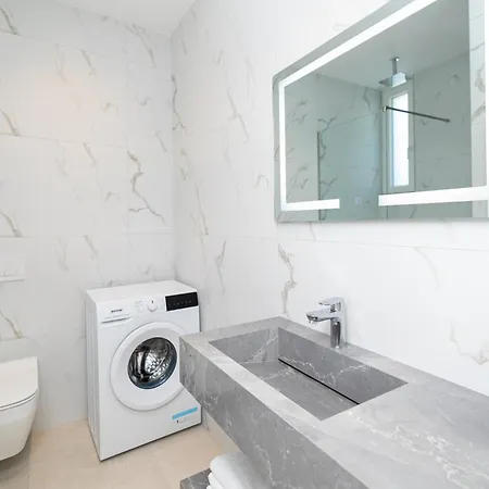 Aluor Apartahotel Vlorë