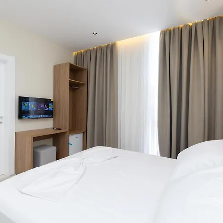 Aluor 3* Vlorë