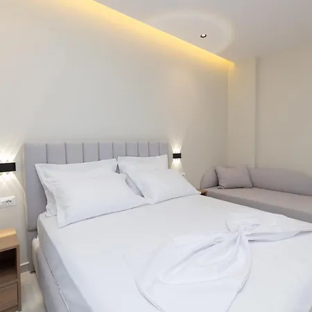 Apart-hotel Aluor 3*