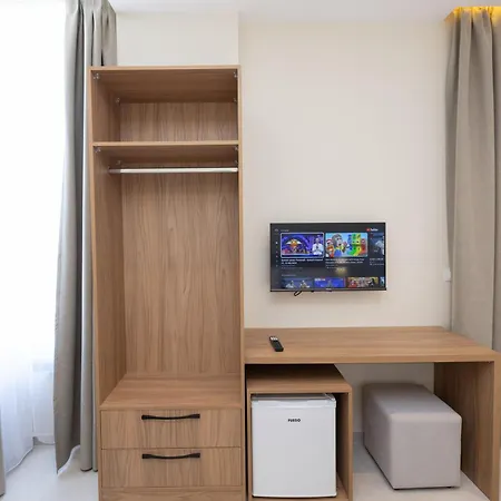 Aluor Aparthotel 3*